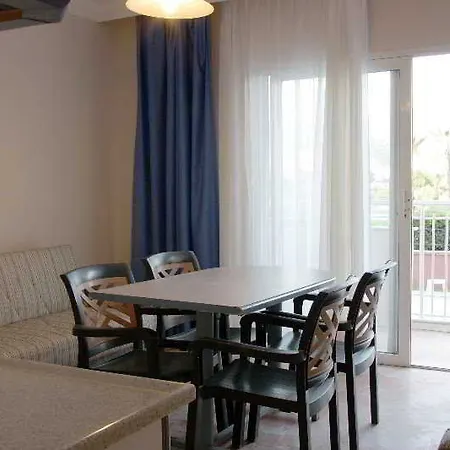 Mango Hotel 3*